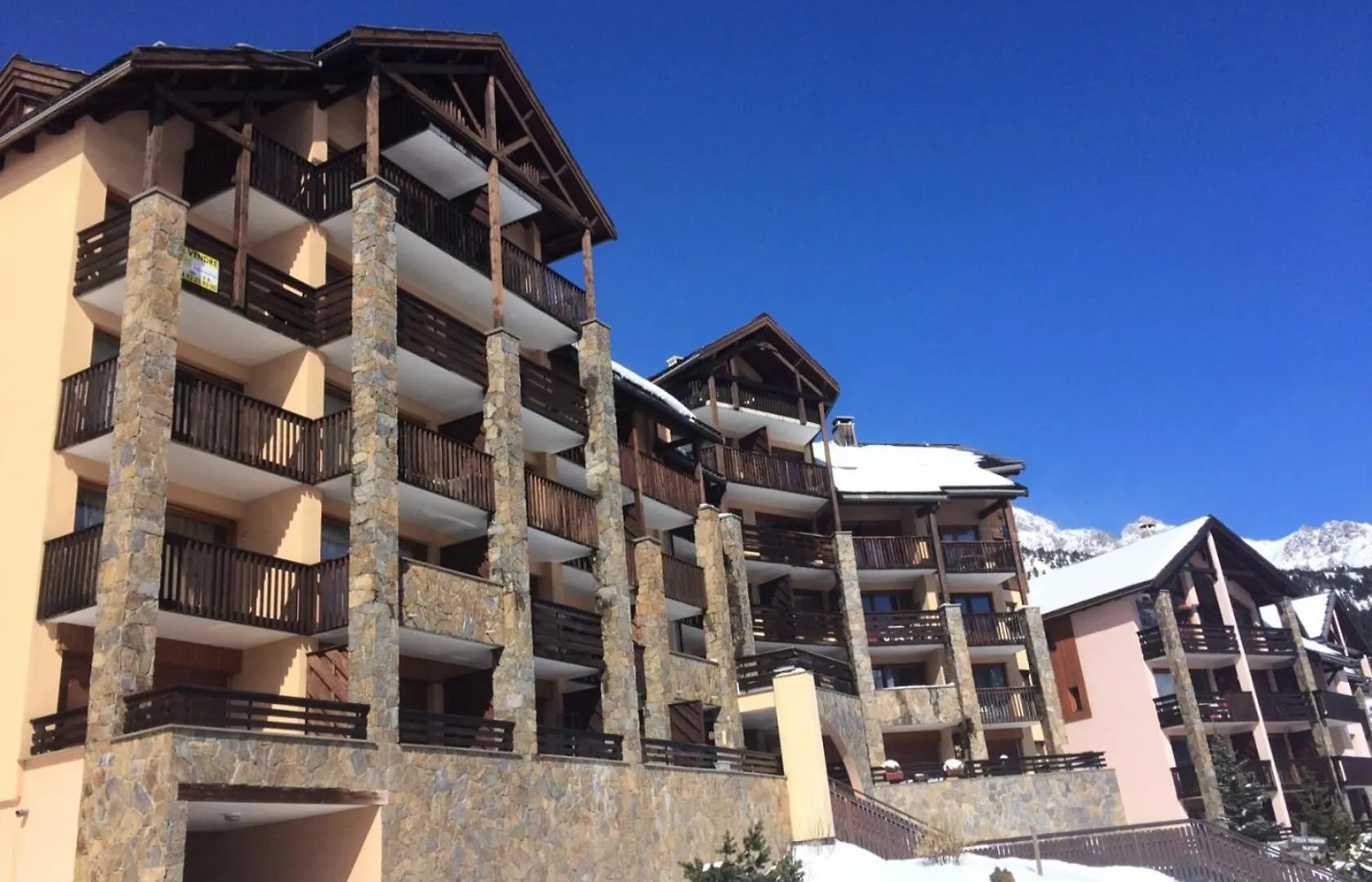 Apartment Residence Palathium - Grand Appartement Duplex Pour 4 A 6 Personnes - Terrasse Tropezienne Plein Sud - Vue Pistes. Mae-8354 Montgenevre